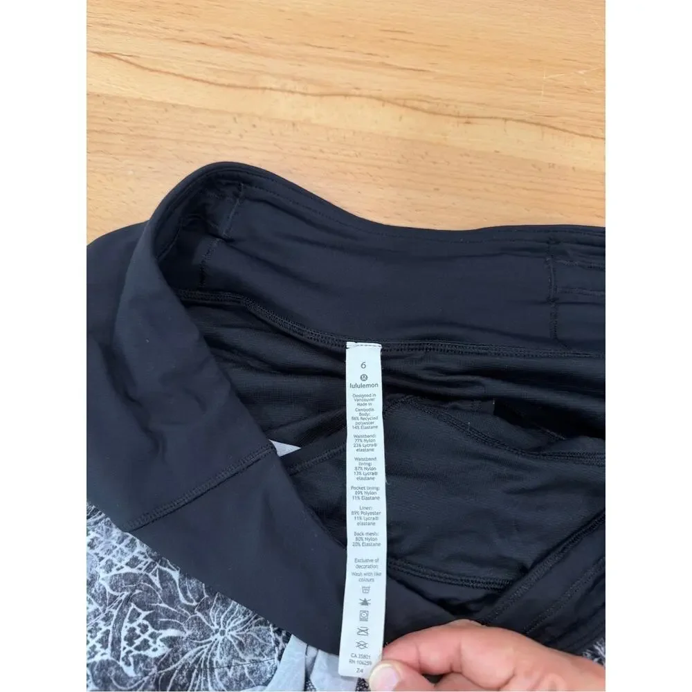 Lululemon Run Times Short II 4” Inseam Black White Floral Size 6 - Picture 5 of 6